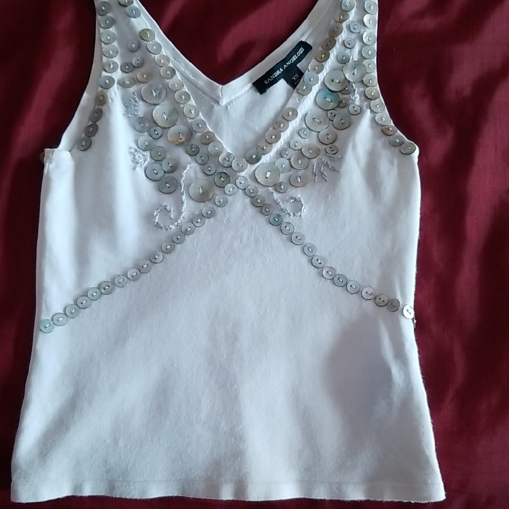 Shell Buttons, Embellished Top - Picture 4 of 5